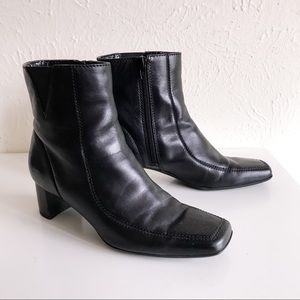 Nine West square-toe black boots